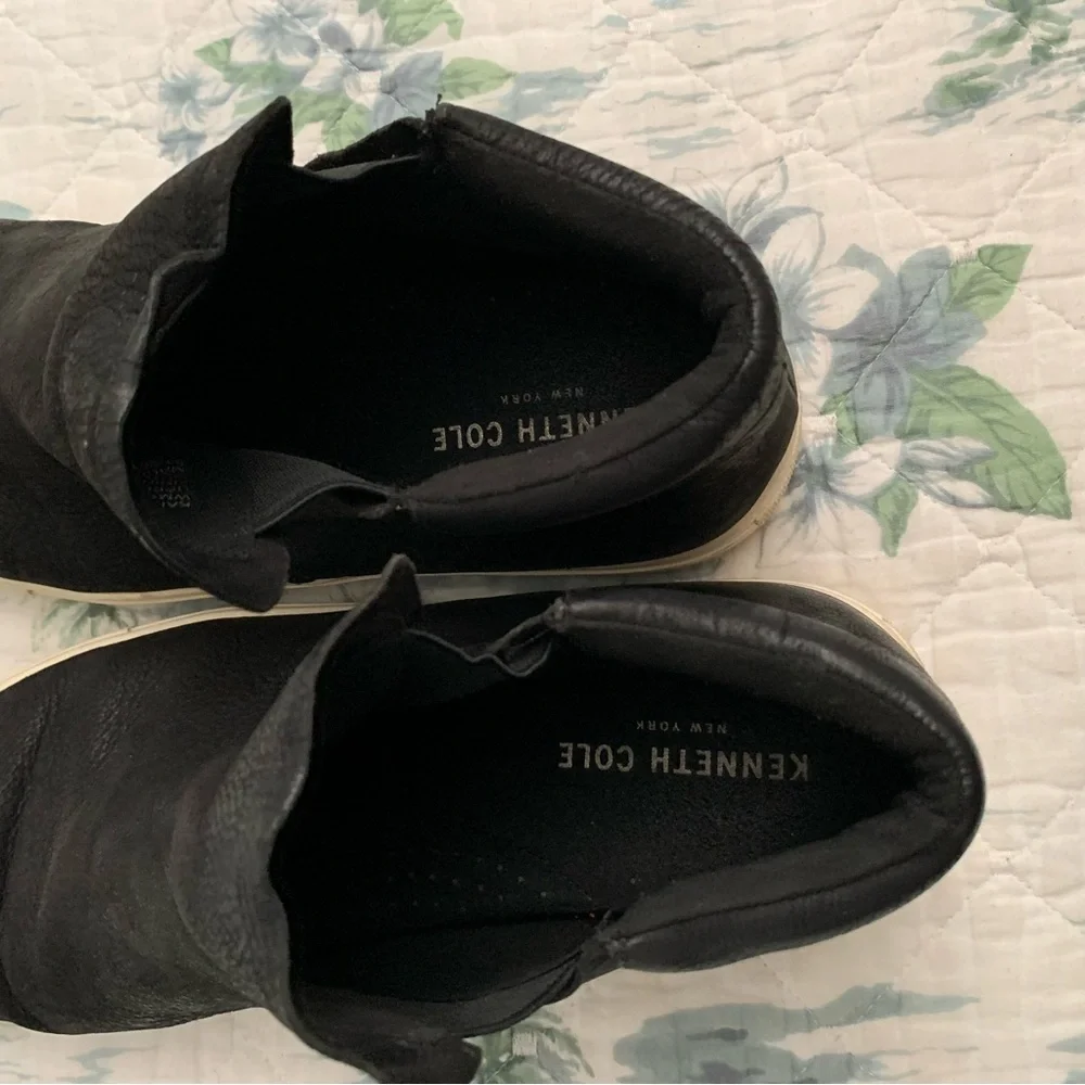 Kenneth Cole worn few